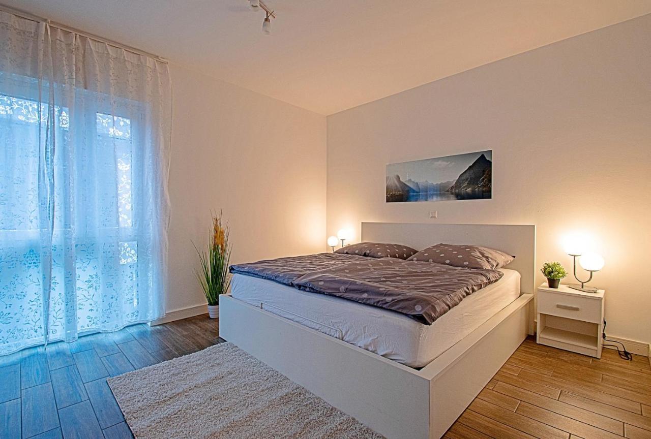 뤼네부르크 130Qm Haus Mit 3 Schlafzimmern, Sauna, Parkplatz 아파트 외부 사진